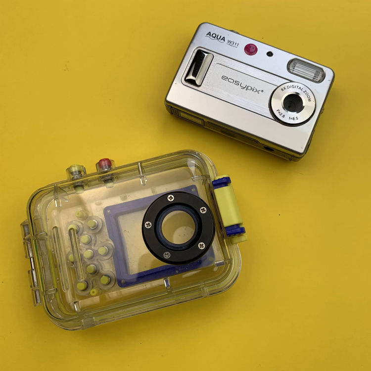 Aparat cyfrowy EasyPix Aqua W311 + case podwodny