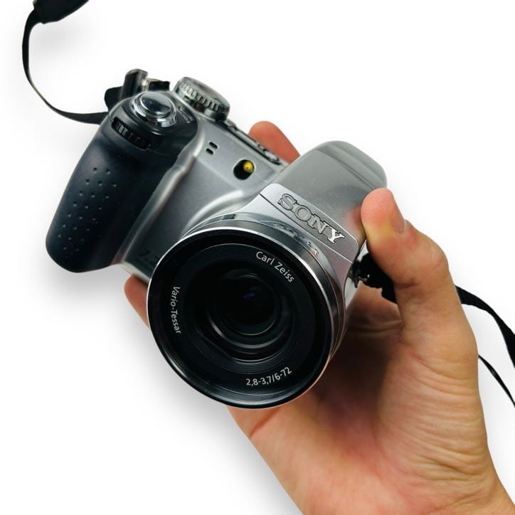 Aparat cyfrowy Sony Cybershot DSC-H5