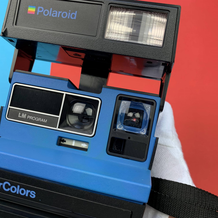 Polaroid 600