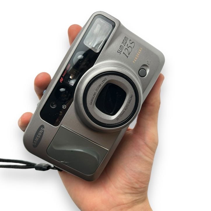 Aparat analogowy Samsung Slim Zoom 125s