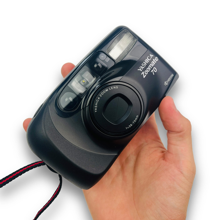 Aparat analogowy Yashica Zoommate 70