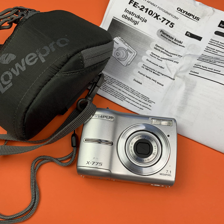 Aparat cyfrowy Olympus X-775 +gratis