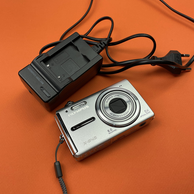 Aparat cyfrowy Olympus X-845