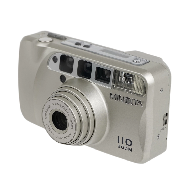 Aparat analogowy Minolta Zoom 110