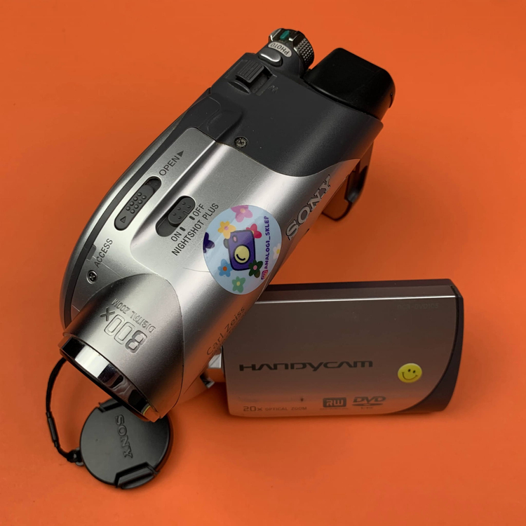 Kamera na płytki CD Sony Handycam DCR-DVD106