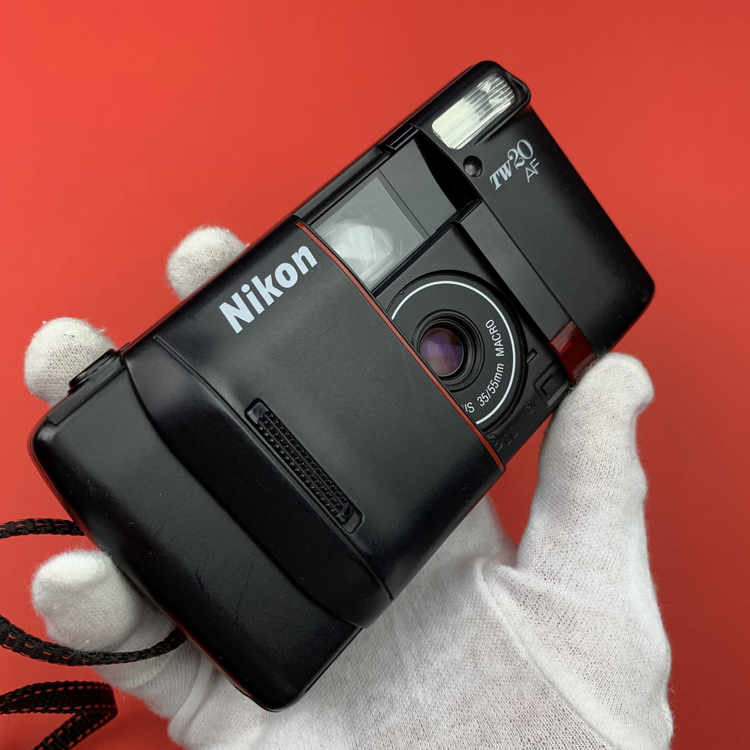 Nikon TW20 F