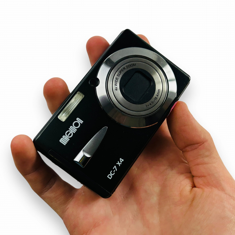Aparat cyfrowy Maginion DC-7 X4