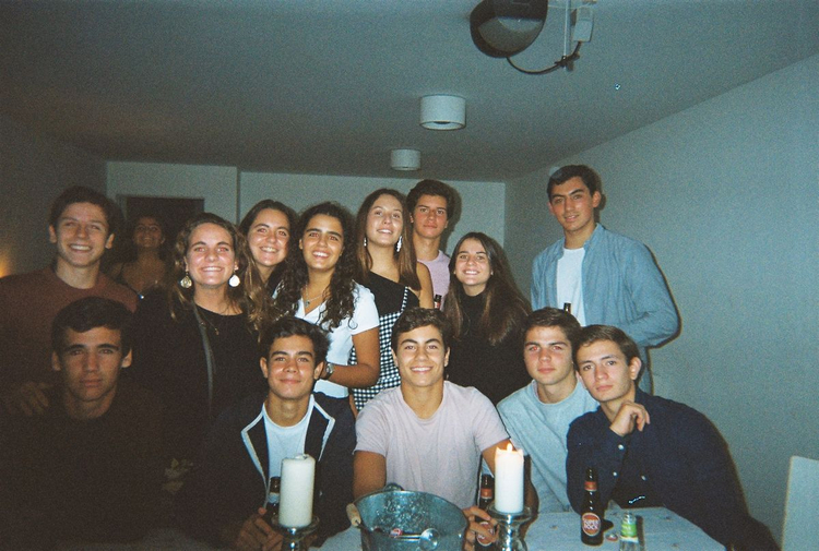 Aparat analogowy lustrzanka Canon EOS 500 + obiektyw