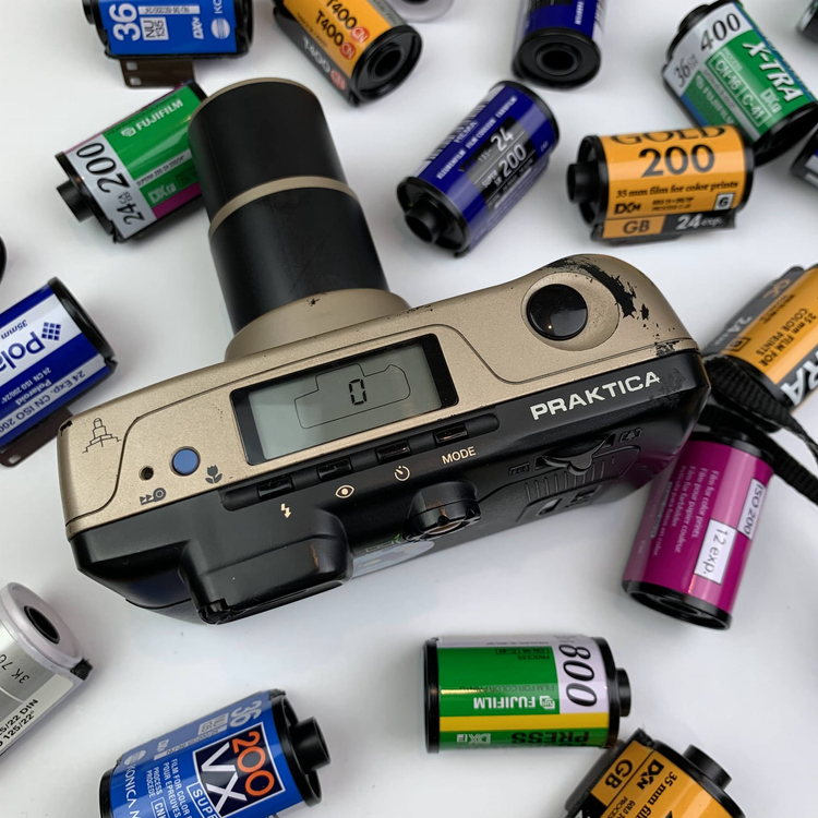 Praktica superzoom 1200AF