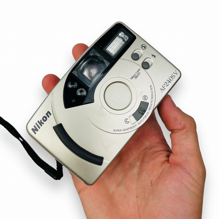 Aparat analogowy Nikon AF240SV