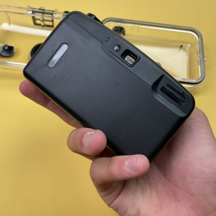 Aparat analogowy Snap sights underwater