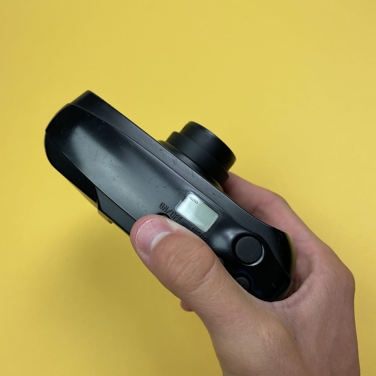 Aparat analogowy Nikon One Touch Zoom AF