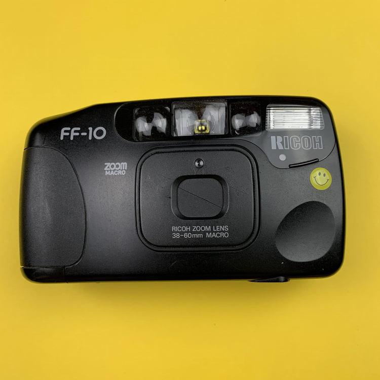 Aparat analogowy Ricoh FF-700