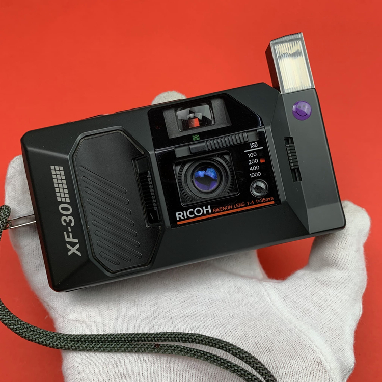 Aparat analogowy Ricoh XF-30