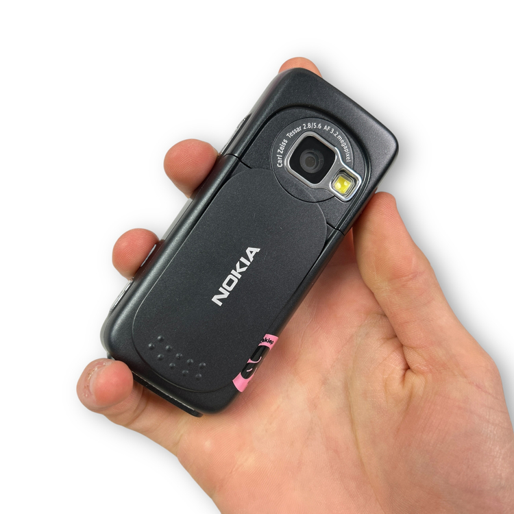 Telefon retro Nokia RM-133 N73-1