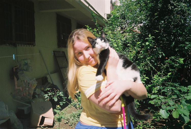 Aparat analogowy Exacta Macro 70 af