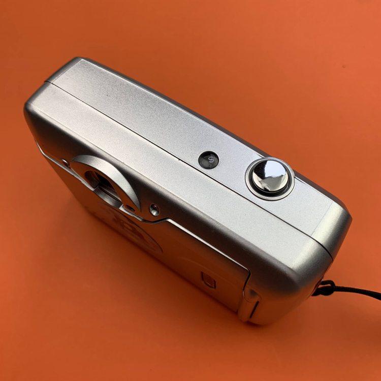 Aparat analogowy Fujifilm Clearshot M II 2