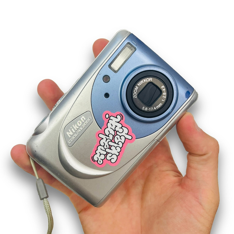 Aparat cyfrowy Nikon COOLPIX 2000