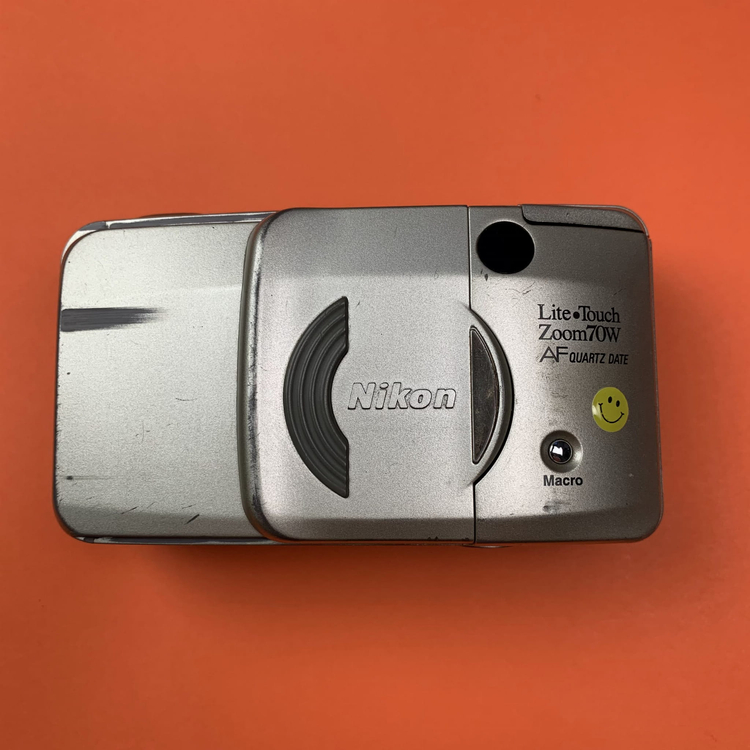 Nikon Lite Touch Zoom70w