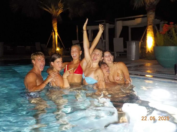 Aparat cyfrowy Olympus FE-210