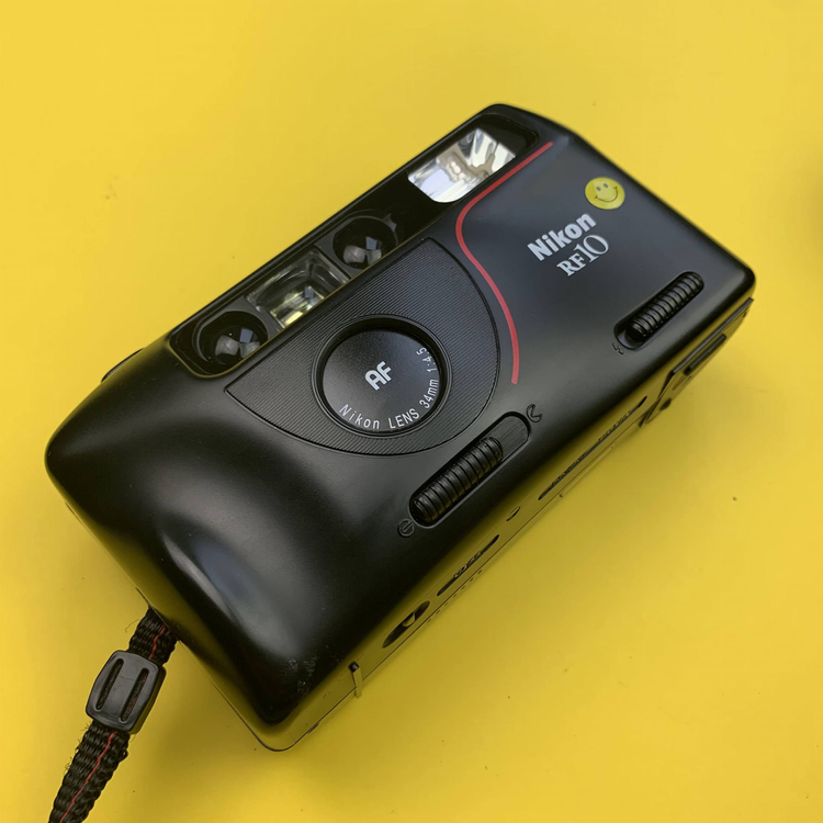 Aparat analogowy Nikon RF