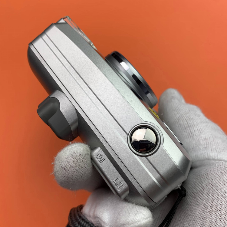 Aparat analogowy Fujifilm Zoom 120v