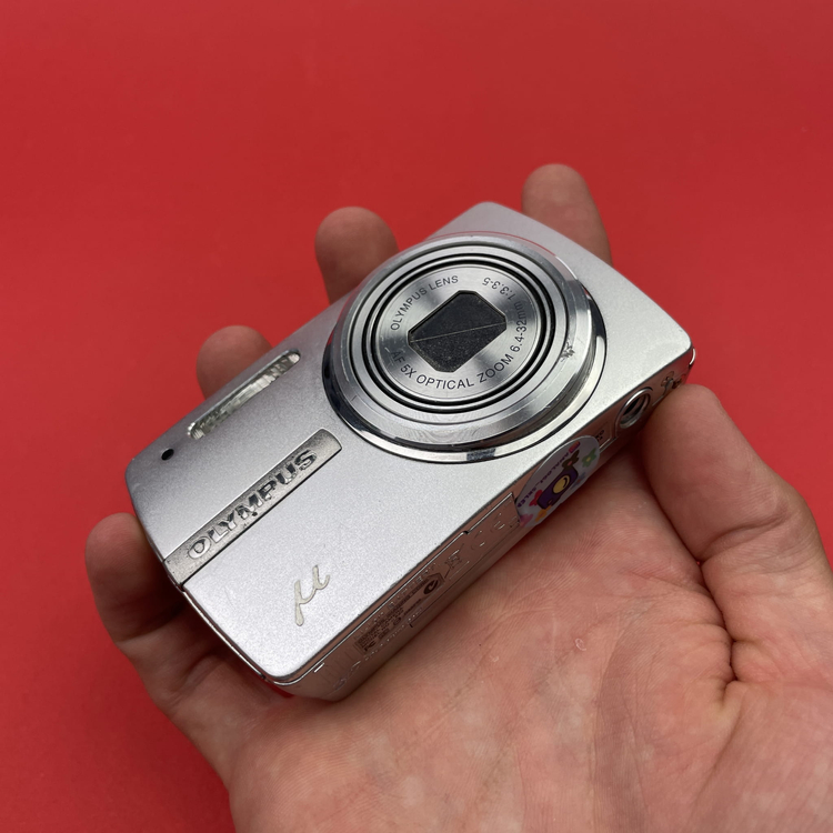 Aparat cyfrowy Olympus MJU 820