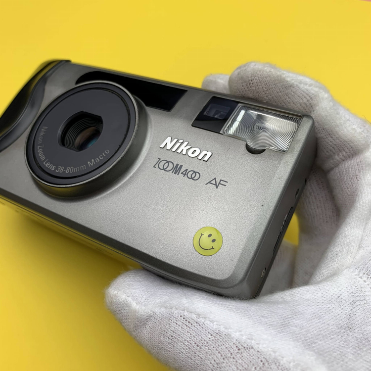 Aparat analogowy Nikon Zoom 600AF