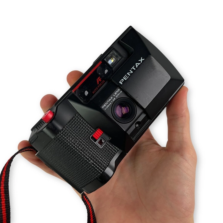 Aparat analogowy Pentax PC35‑M (na wynajem)