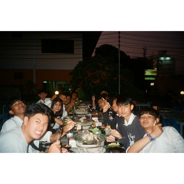 Olympus AZ-200 Superzoom