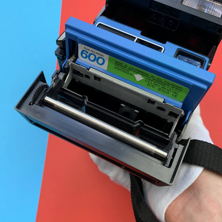 Polaroid 600
