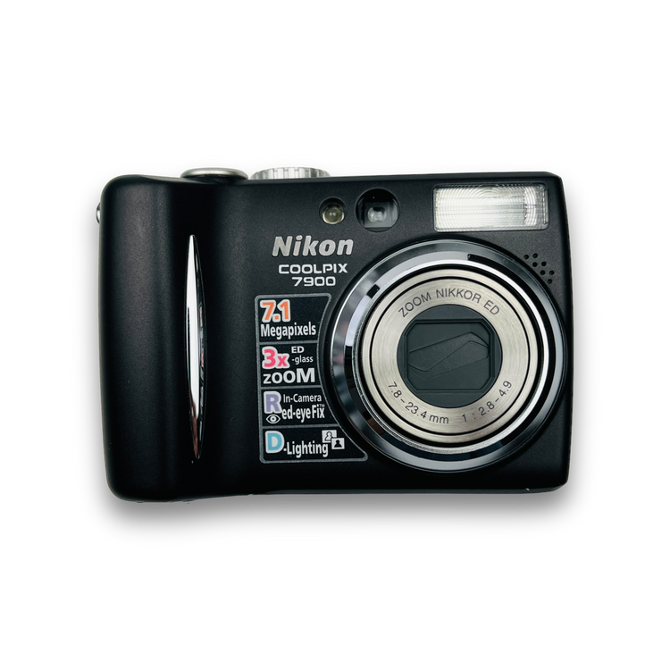 Aparat cyfrowy Nikon Coolpix 7900