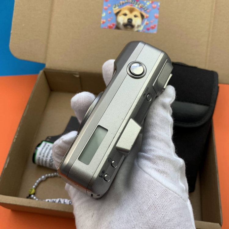 Zestaw z aparatem Minolta Riva Zoom 115