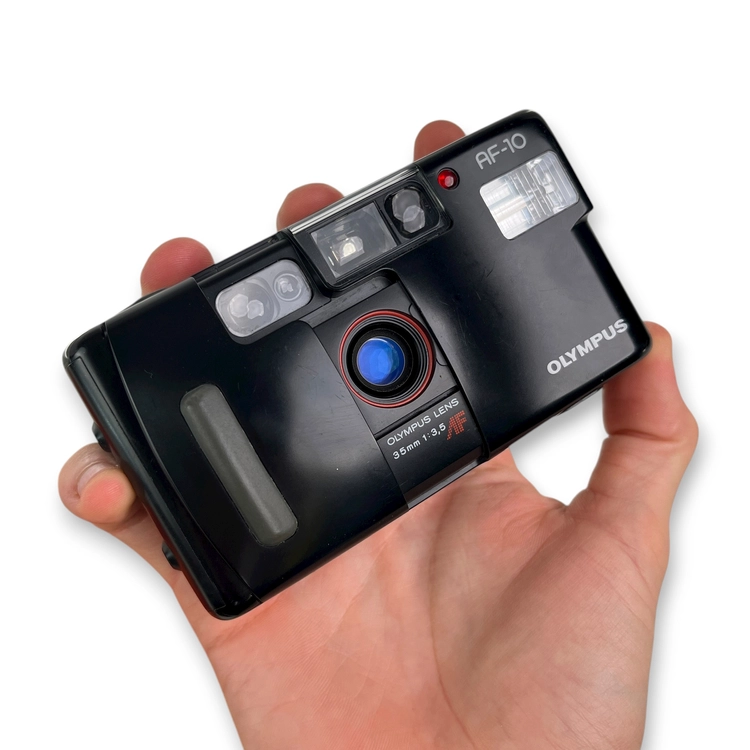 Aparat analogowy Olympus AF-10