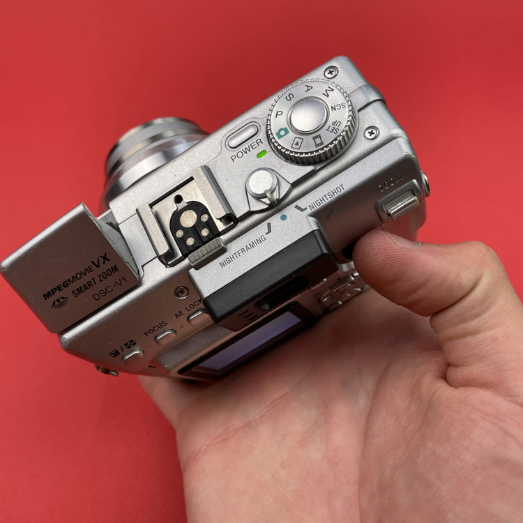 Aparat cyfrowy Sony Cybershot DSC-V1