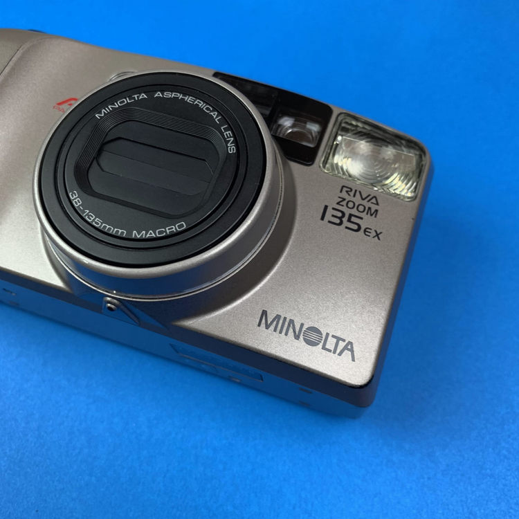 Minolta riva zoom 135ex