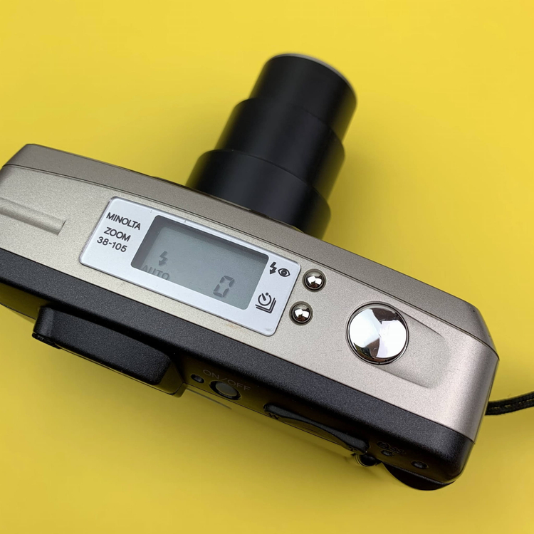 Minolta riva zoom 105