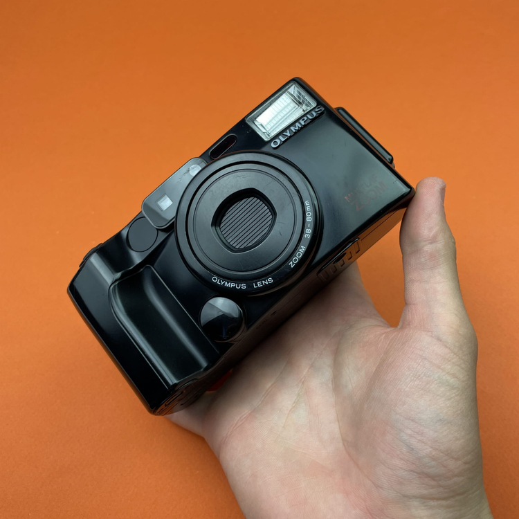 Aparat analogowy Olympus AZ-200 Superzoom Date