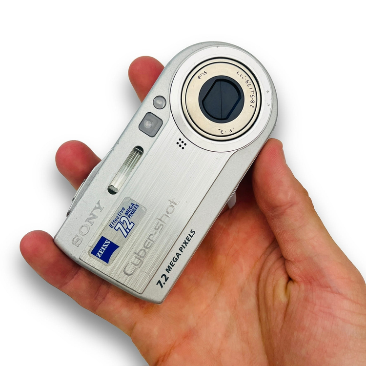 Aparat cyfrowy Sony Cybershot DSC-P150
