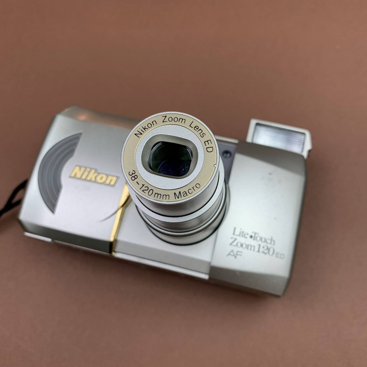 Nikon Lite touch zoom 120ed AF