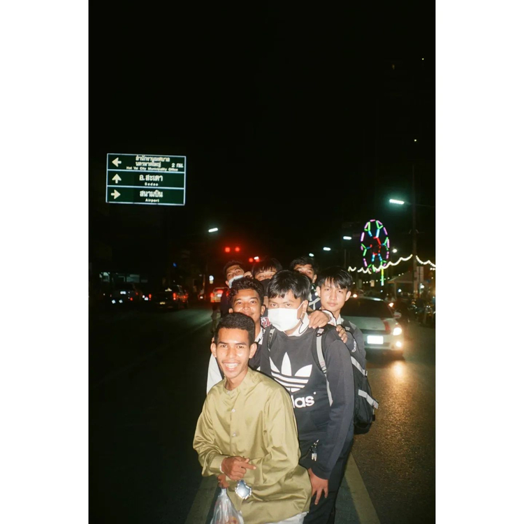 Olympus AZ-200 Superzoom