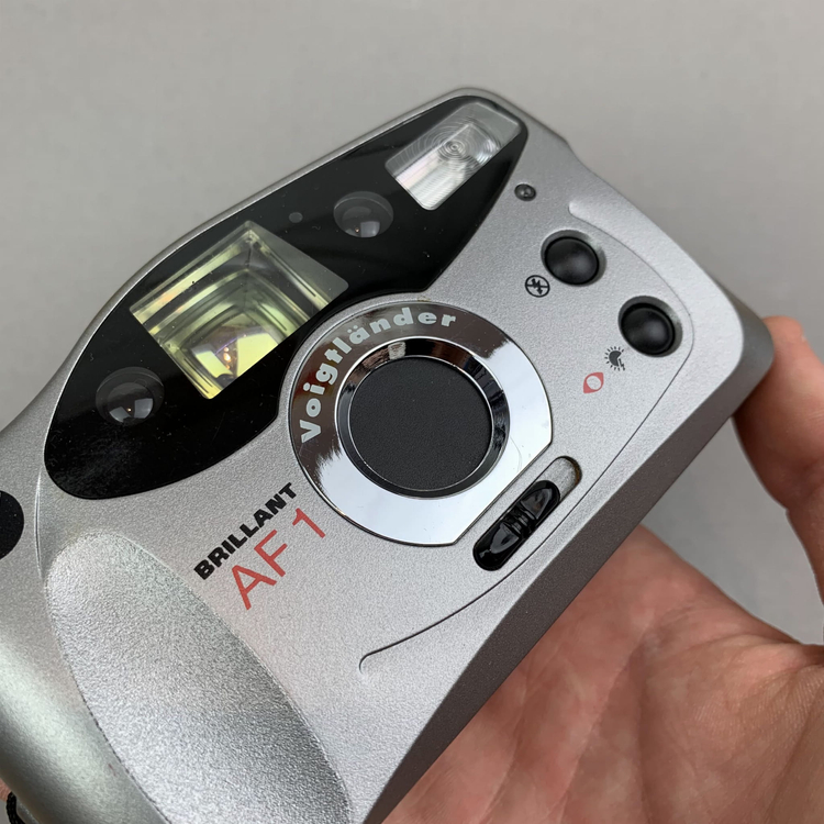 Voigtander Brillant AF1