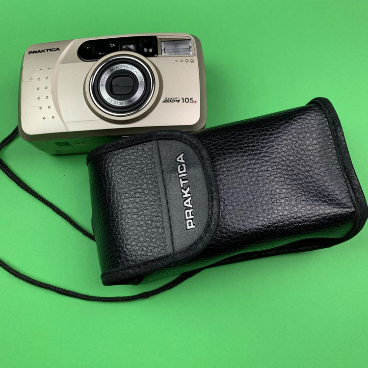Praktica SuperZoom 105AF