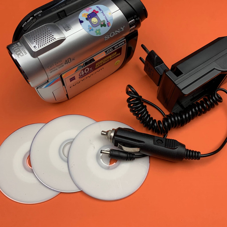 Kamera Sony Handycam DCR-DVD110