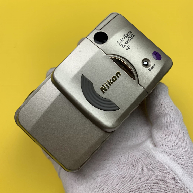 Aparat analogowy Nikon Lite Touch Zoom 70ws AF