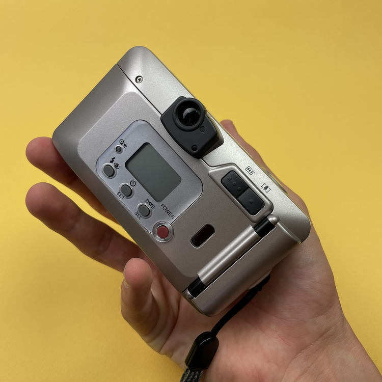 Aparat analogowy Fujifilm Zoom Date 120