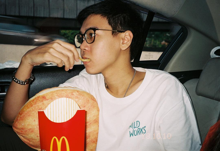 Yashica Zoomate 165se