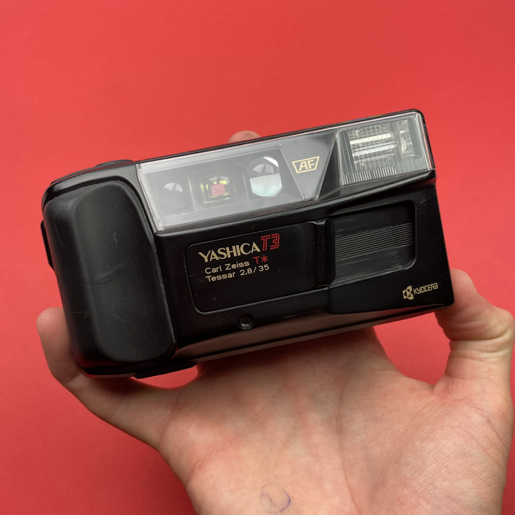 Aparat analogowy Yashica T3