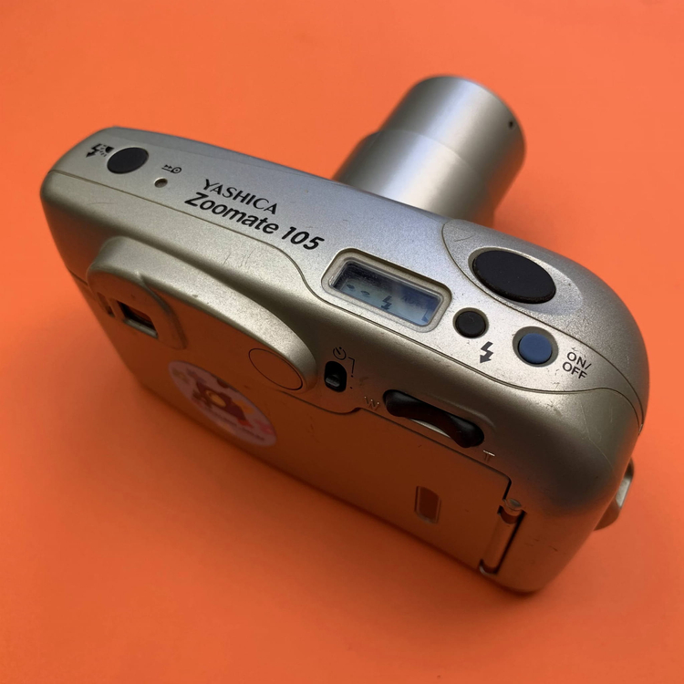 Aparat analogowy Yashica T3