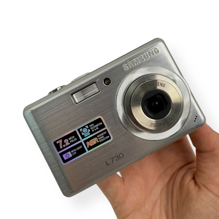 Aparat cyfrowy Samsung L730